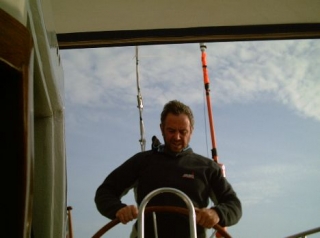  Nosso capitão trabalhando duro 